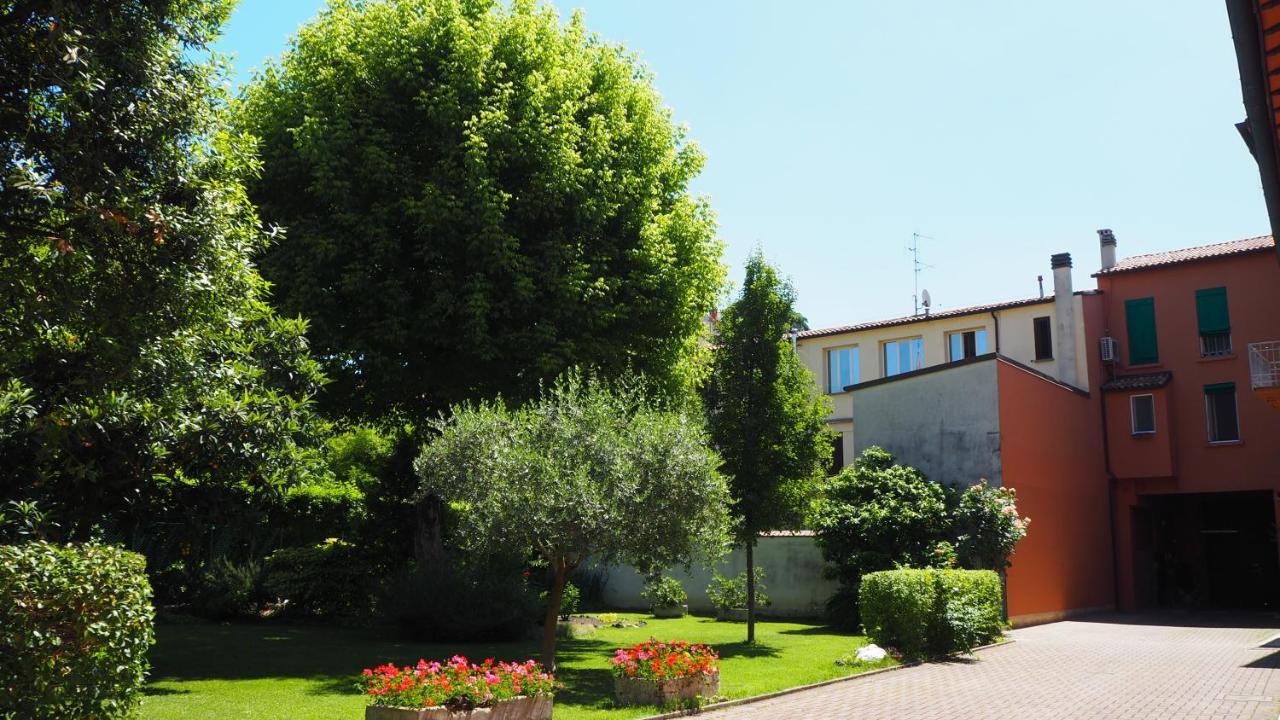 Bed and Breakfast R&B Giardino 34 Forlì Exterior foto
